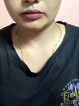 Wild-janvi webcam