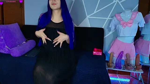 karlamoon23 webcam