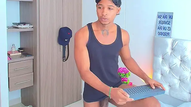 cassian_gold webcam