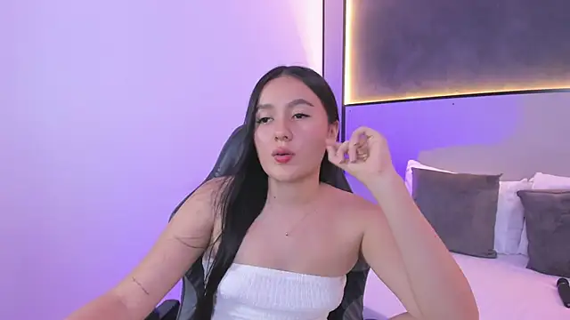 mia_slora webcam