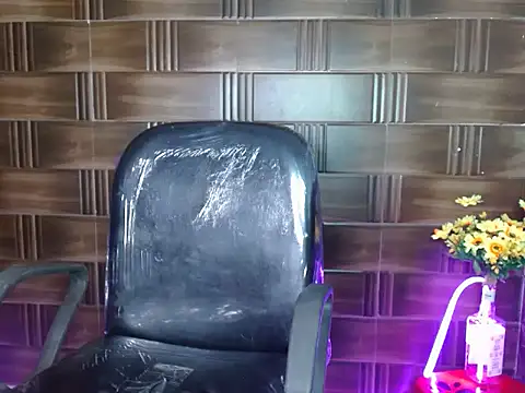 priyaa_ webcam