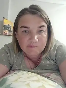 MiyaOlliver webcam