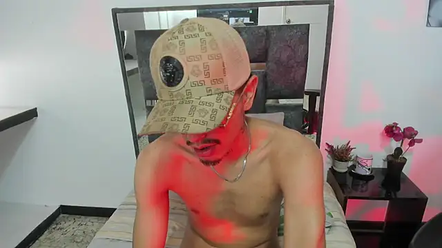 TAYSON_RIGGSX webcam