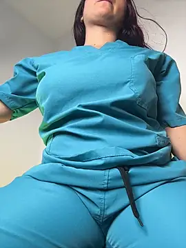 Nahomy_benet live sex cam