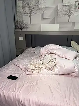 Xiaoyi1219 live cam on StripChat