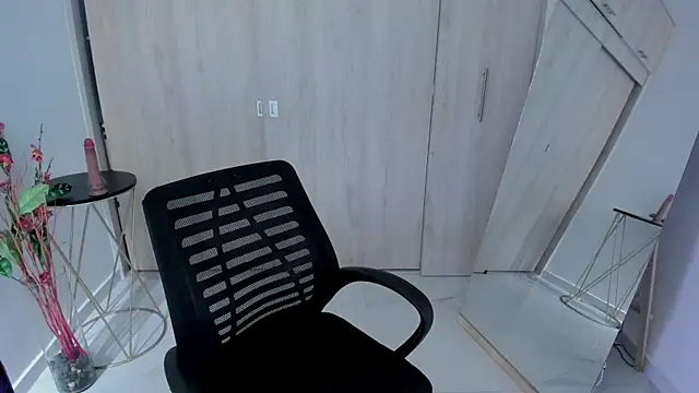 Adele_Sweett webcam