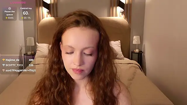 SallyPinkman webcam