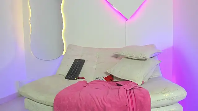 ArohomLester_ webcam