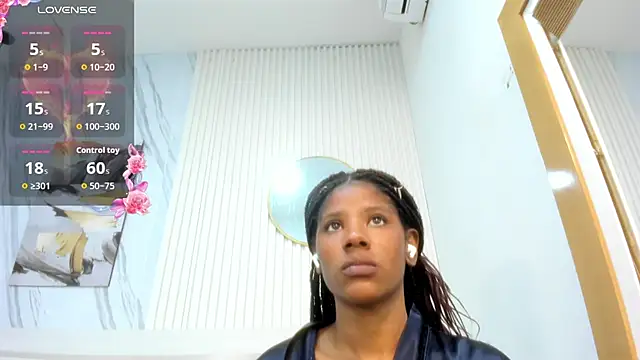 Afro_Luna webcam