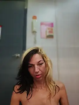 lil_jiggly webcam