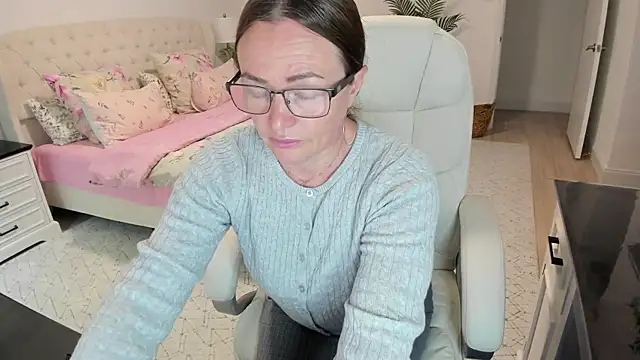 Vika73 webcam