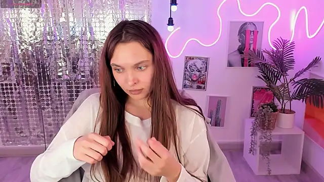 ChloeSunny webcam