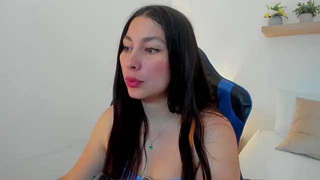 bella_99_ - Bella_99_'s free webcam - UK Sex Cams