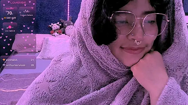 NinaYellow webcam