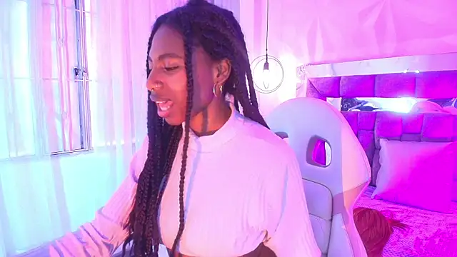 Queen_perla_ webcam