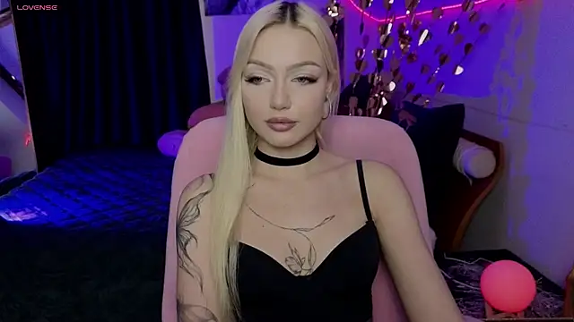 LinaLirian webcam