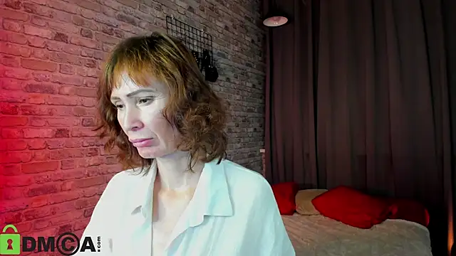 gracekellyyy live cam on StripChat