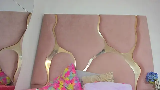 Lia_petiteht webcam