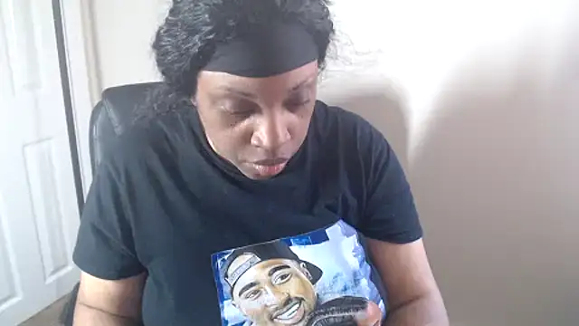 Sexymona1218 webcam