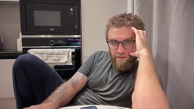 Bear_bear_ webcam