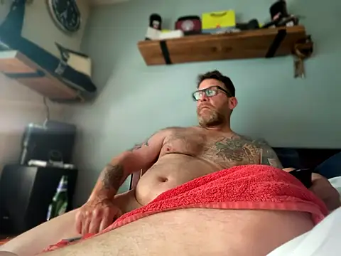 Tattooednakedguy webcam