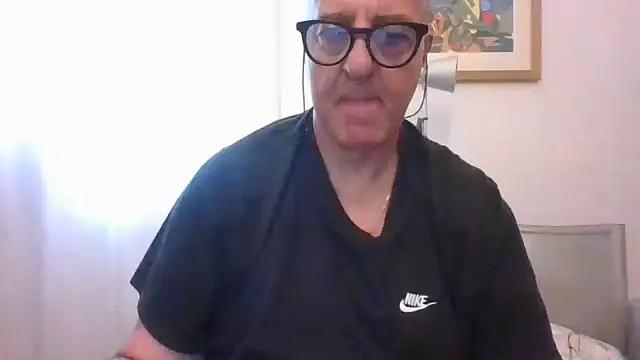ANONIMO7735 webcam