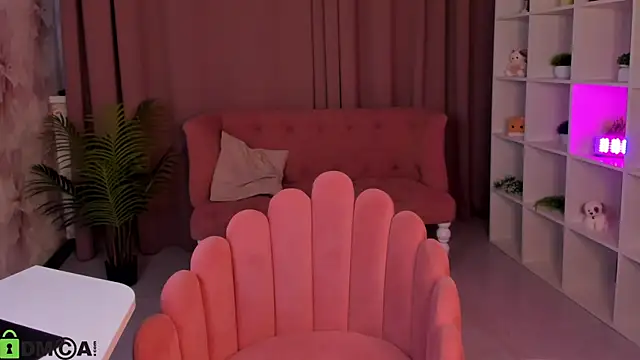 kikipeach webcam