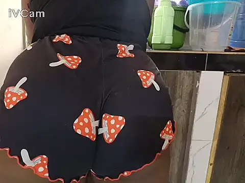 Horny_wifey254 webcam