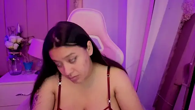 MollyBigBoobs12 webcam