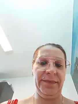 sugardiamonds - SugarDiamonds's free webcam - UK Sex Cams
