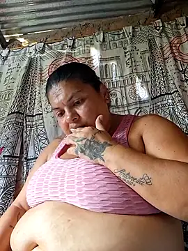 Juli_Powl webcam
