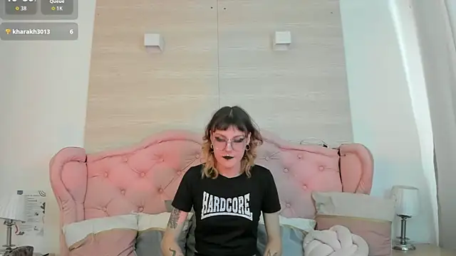 Rossiee_huntt webcam