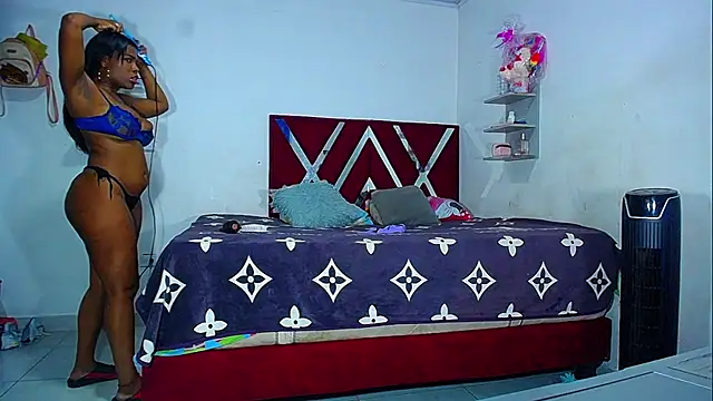 DanisaBrown webcam