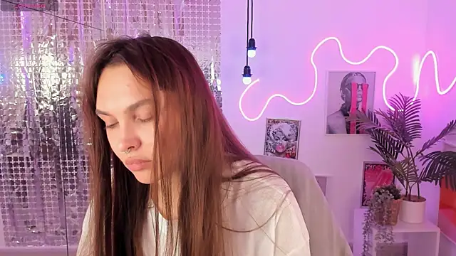ChloeSunny webcam