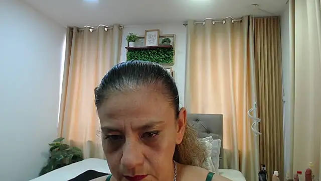 sasi_luna webcam