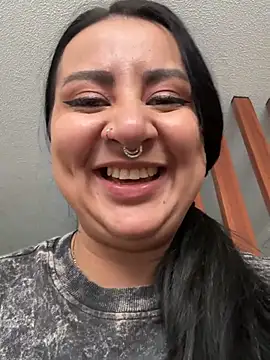 Abril_Luv webcam