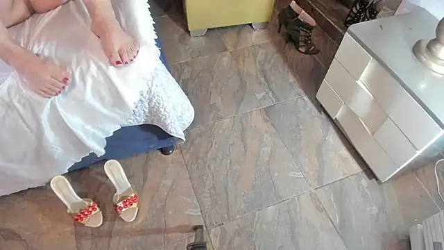 MalorySweet webcam