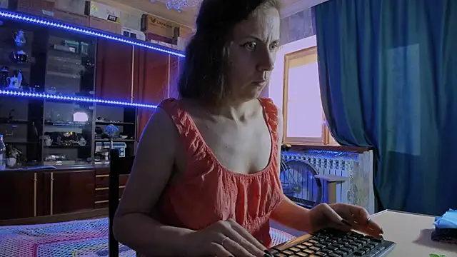 pa1e_pr1ncess - Pa1e_pr1ncess's free webcam - UK Sex Cams