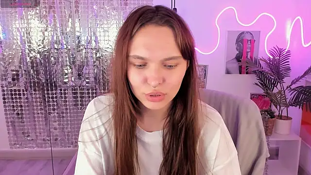 ChloeSunny webcam