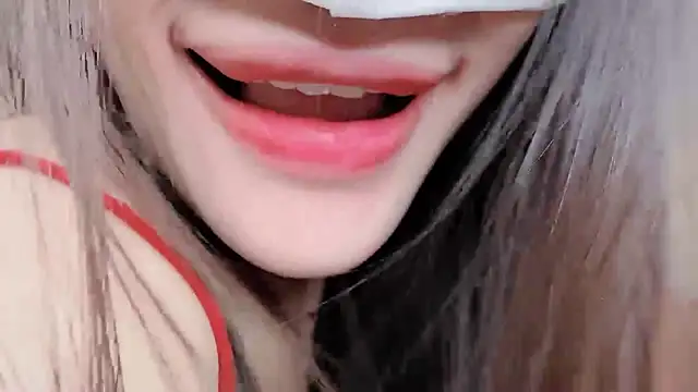 MaiLiiil webcam