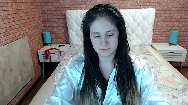 Holliy_Cooper webcam