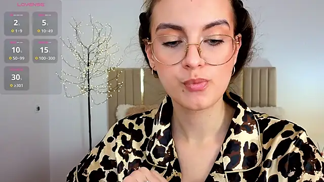 Real_cutie1 webcam