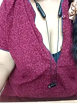 Reshma-09 webcam