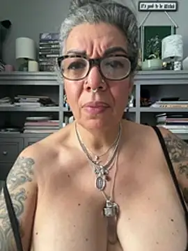dieseldame1313 webcam