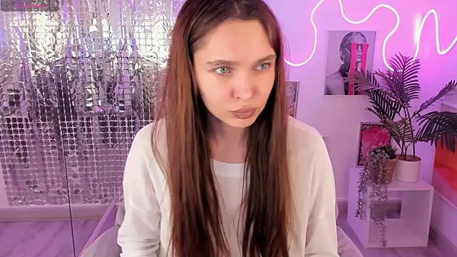 ChloeSunny webcam