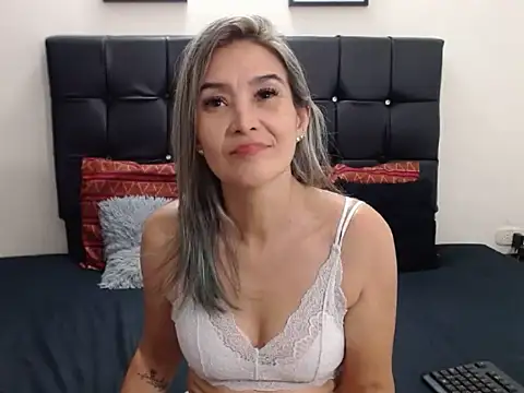 Violette_Adams webcam