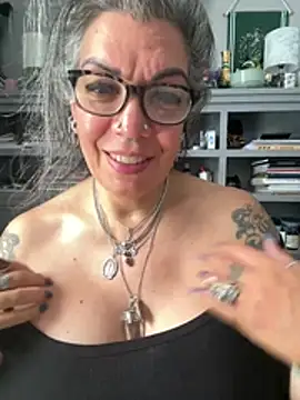 dieseldame1313 webcam