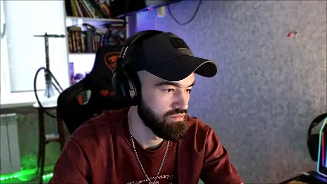_Serious_Man webcam