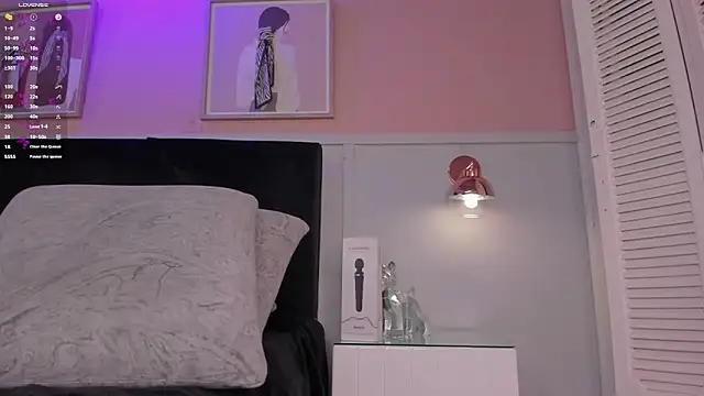 elodie_walker webcam