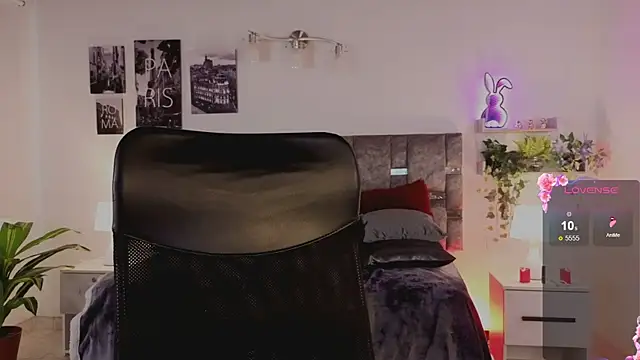 emilyrouxe webcam